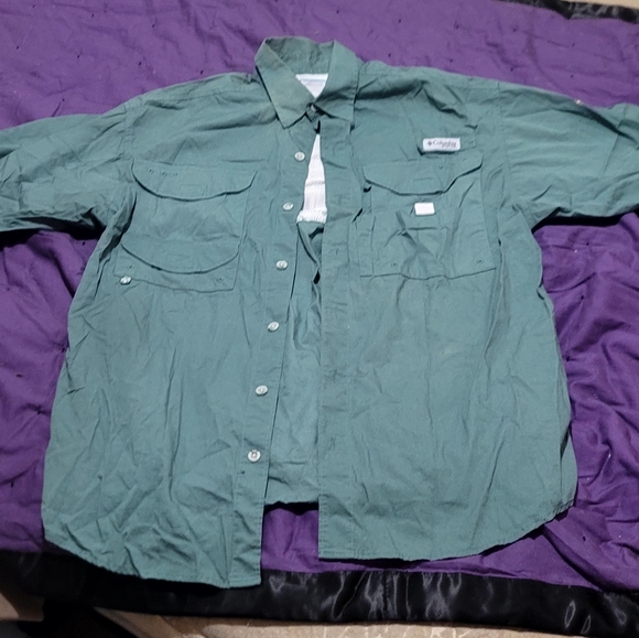 Columbia Forest Green Shirt - Picture 1 of 9